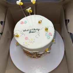 East Bay Cakes - Gender reveal cake