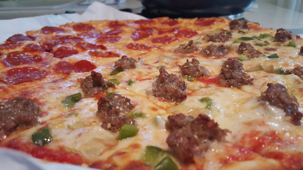 Little Giant Pizza Logo