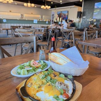 Petit Saigon Corner - Bánh mì sốt trứng muối - Vietnamese Near Me - Westminster, California
