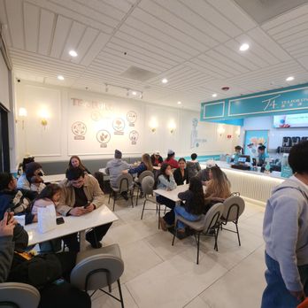 T4 Tea For One - Inside - Bubble Tea Near Me - Vacaville, California