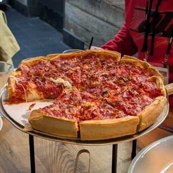 GIORDANO’S - Updated March 2026 - 427 Photos & 426 Reviews - 43 N ...