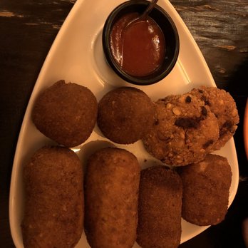 Sigiri - Appetizer sampler - Sri Lankan Near Me - New York, New York