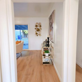 Golden State Floors - living room - Flooring Near Me - Anaheim, California Golden State Floors - living room - Flooring Near Me - Anaheim, California