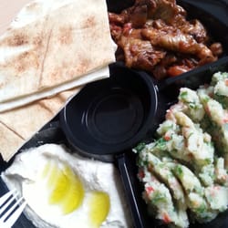 Chez Jean - Mezze végétarien : 3 choix 7 euros