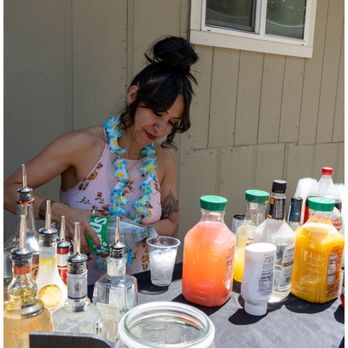 Good Vibes Bartending - Pool parties are so much fun! - Bartenders Near Me Good Vibes Bartending - Pool parties are so much fun! - Bartenders Near Me