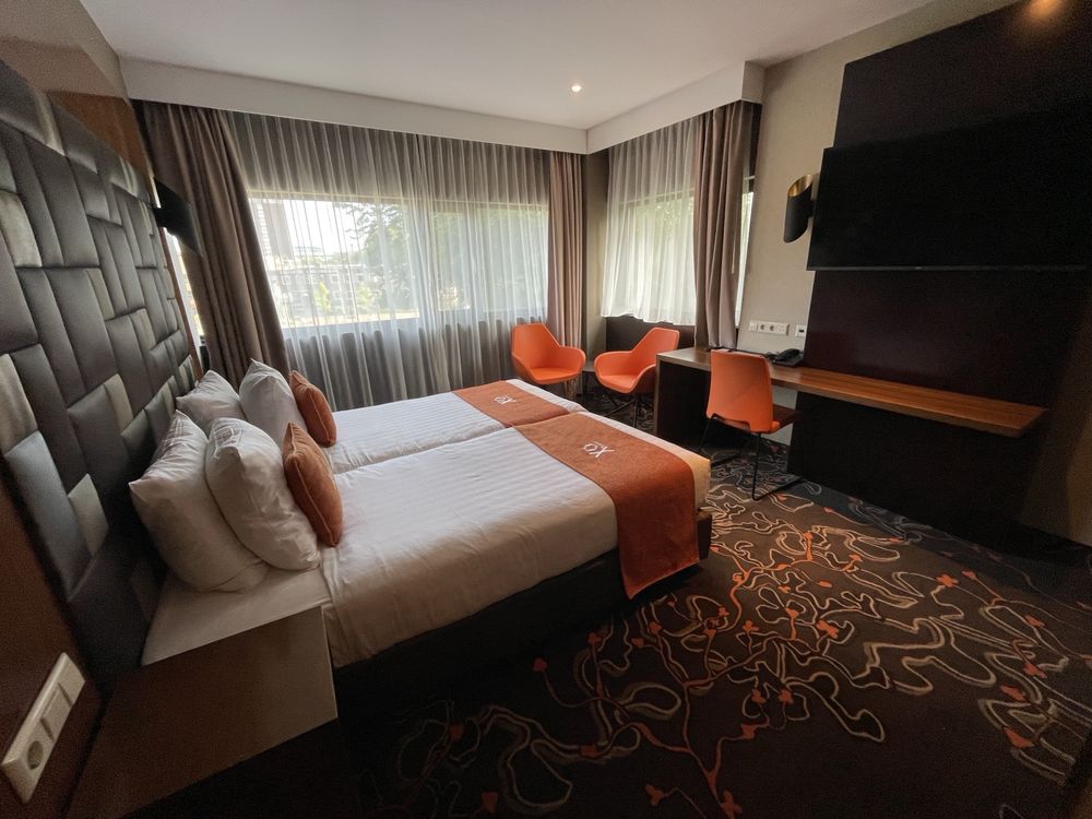 XO Hotels Park West