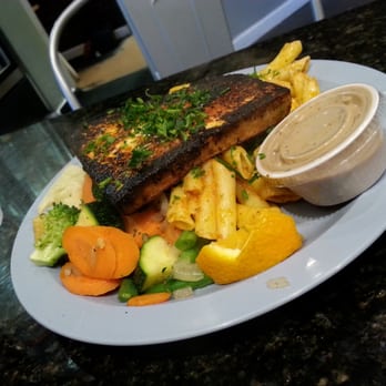 Dr Grubb's - Blackened Tofu with Hot Penne Pasta and Sauteed Vegetable Medley - American Near Me - Claremont, California Dr Grubb's - Blackened Tofu with Hot Penne Pasta and Sauteed Vegetable Medley - American Near Me - Claremont, California