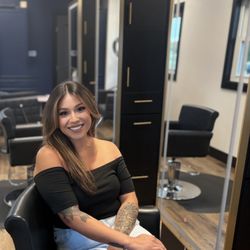 Kalon Salon - Kalons Stylist meet Brittany