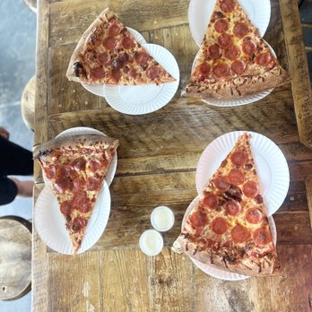 Benny Sorrentino’s - The huge slices of deliciousness - Pizza Near Me - Harrisonburg, Virginia Benny Sorrentino’s - The huge slices of deliciousness - Pizza Near Me - Harrisonburg, Virginia