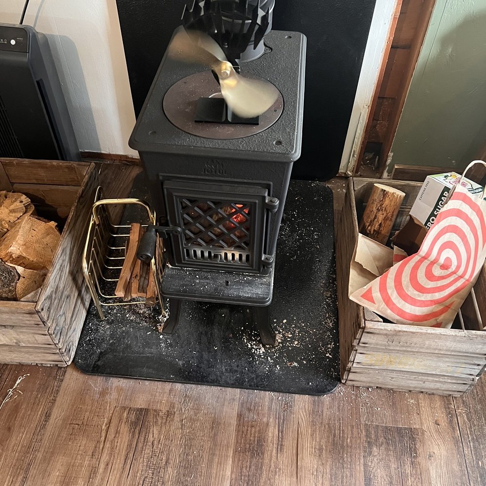 Central Oregon's Largest Fireplace, Hot Tub & Stove Dealer for 40 Years