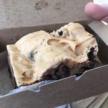 Brewster General Store - Cookies 'n' Cream fudge: 10/10 - Grocery Near Me - Brewster, Massachusetts