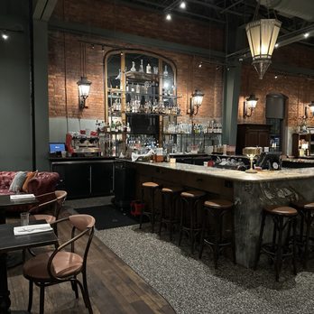 Oak and Ola - Inside - New American Near Me - Tampa, Florida