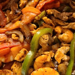 Chicken ,steak, shrimp fajitas. It was Ok.