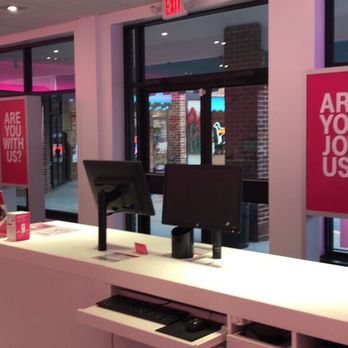 T-Mobile - New management great location. - Mobile Phones Near Me - Norfolk, Virginia