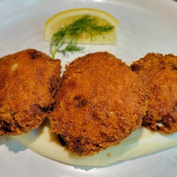 Skål Beer Hall - Dungeness Crab Croquettes, $18 - 3 Stars - Beer Bar Near Me - Seattle, Washington
