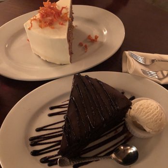 Chicago q - Chocolate cake and carrot cake! Go for it! - Barbeque Near Me - Chicago, Illinois