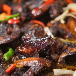 Sweet Mama's Soul Food Restaurant & Salad Bar - Jerk chicken