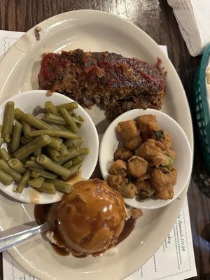 Clyde's Restaurant by null