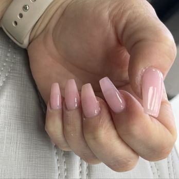Pearl Nail Lounge - Fresh powder dip mani by Tina - Nail Salons Near Me - Los Angeles, California Pearl Nail Lounge - Fresh powder dip mani by Tina - Nail Salons Near Me - Los Angeles, California