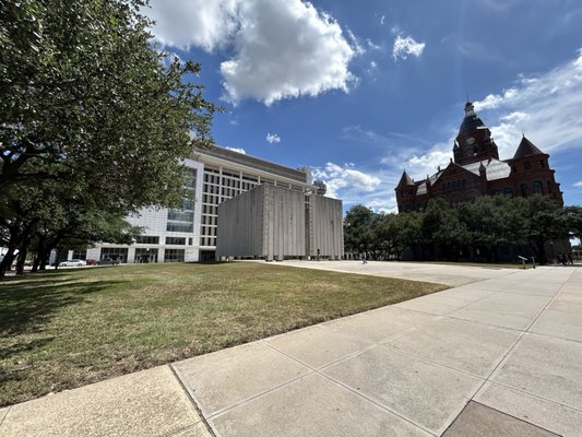 John F. Kennedy Memorial Plaza by null