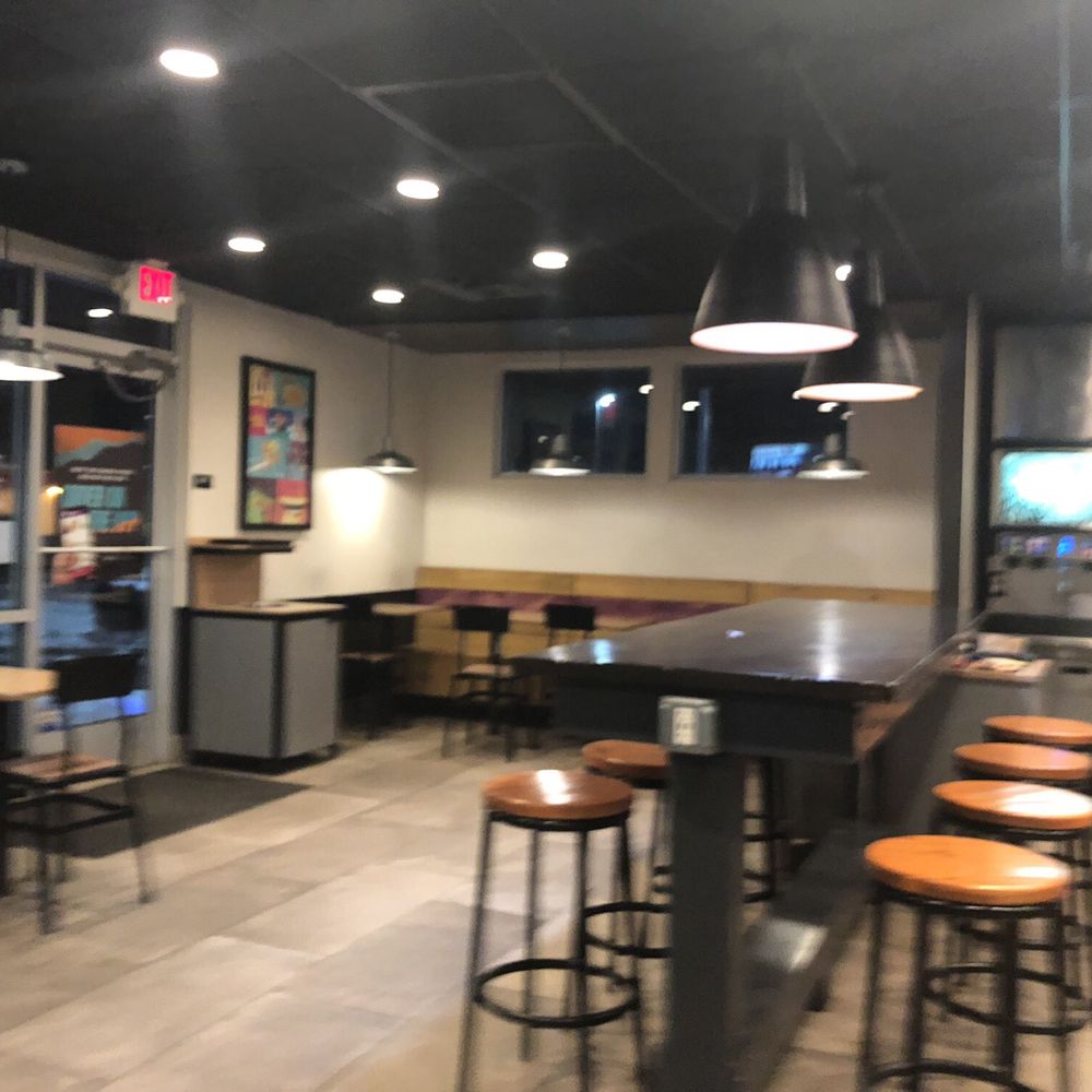 Taco Bell - Okay the decor is good - Fast Food Near Me - Hazleton, Pennsylvania