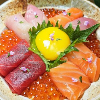 Tomoni - Sashimi Donburi - Japanese Near Me - Woodside, New York