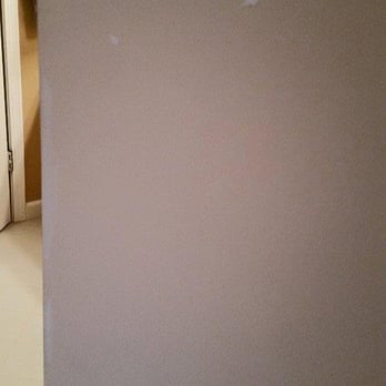 Orange Park Drywall - joint compound splatters left on the walls. - Drywall Installation & Repair Near Me - Orange Park, Florida Orange Park Drywall - joint compound splatters left on the walls. - Drywall Installation & Repair Near Me - Orange Park, Florida