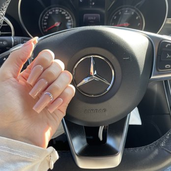 Acryliq Nails - Nails done by Liz - Nail Salons Near Me - Canoga Park, California