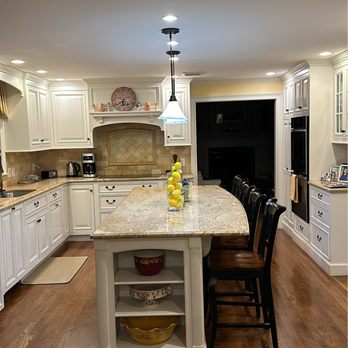 BRD Cleaning Services - Kitchen - Home Cleaning Near Me - Everett, Massachusetts BRD Cleaning Services - Kitchen - Home Cleaning Near Me - Everett, Massachusetts