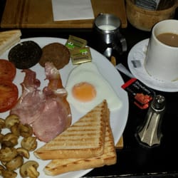 The Plaza Bistro - Jumbo Irish breakfast, no beans