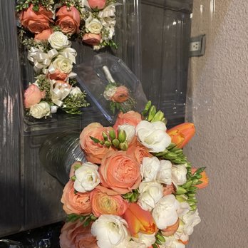Carina Floral - Boutonnière and bouquet with corsages - Wedding Planning Near Me - Covina, California