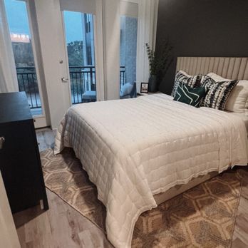Morrison Yard - 2nd bedroom in the 2 bed, 2 bath apartment. - Apartments Near Me - Charleston, South Carolina Morrison Yard - 2nd bedroom in the 2 bed, 2 bath apartment. - Apartments Near Me - Charleston, South Carolina
