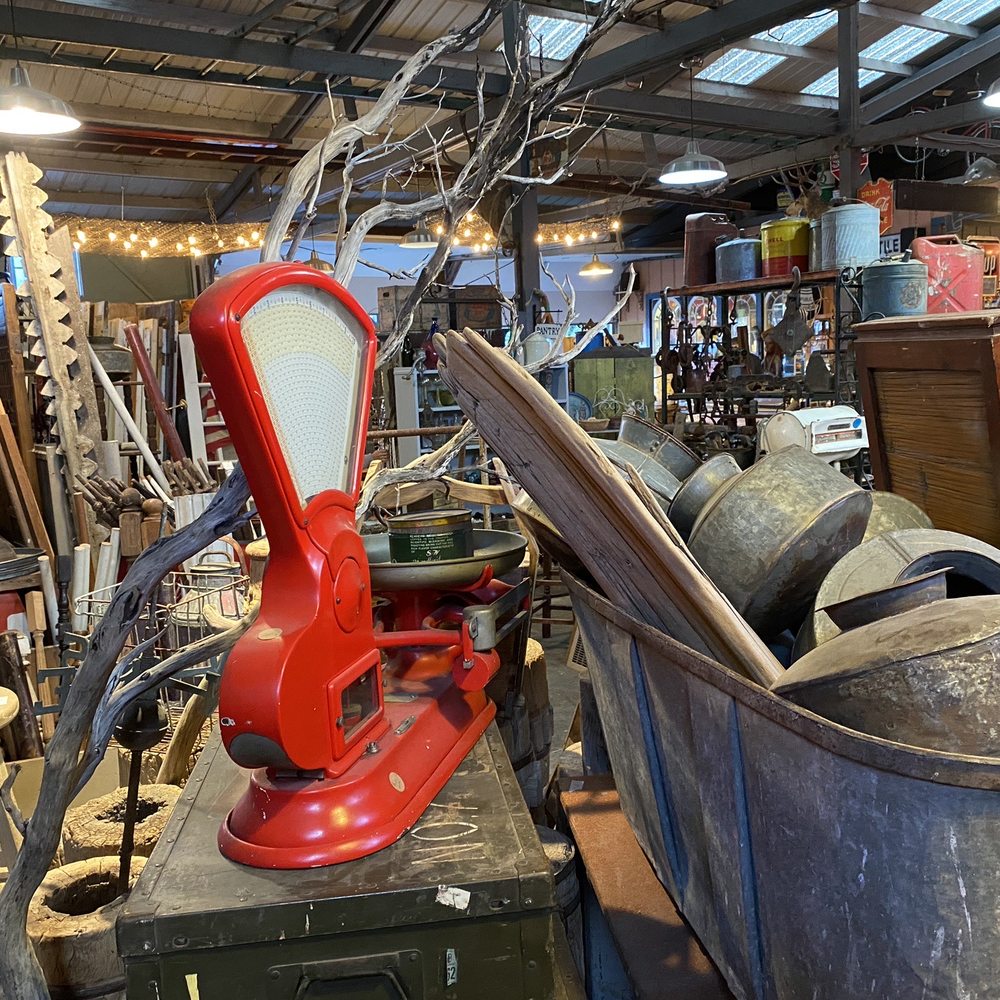 Ray's Trading Co. - Antiques Near Me - Sebastopol, California
