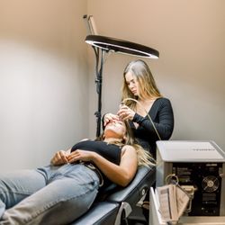 Paris Elyse - Ask me about the Diamond Glow Facial !