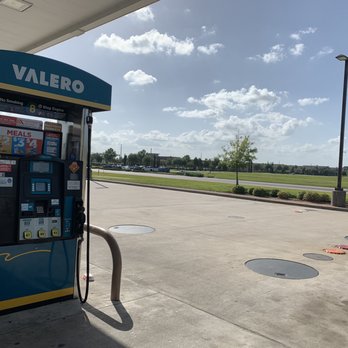 Circle K - a gas pump at a gas station - Gas Stations Near Me - League City, Texas Circle K - a gas pump at a gas station - Gas Stations Near Me - League City, Texas