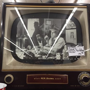 Colorado Antique Gallery - How about a "vintage" RCA television set for $200?  I don't think it really works though. - Antiques Near Me - Littleton, Colorado
