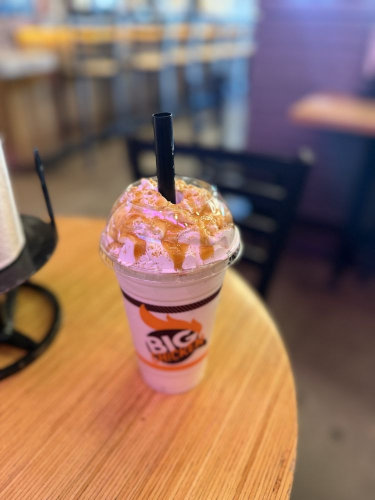 Big Chicken - Photo 3