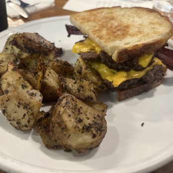 Arcade Downtown - Patty melt - Cafes Near Me - Riverside, California