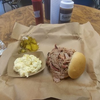 Smokin Barrel BBQ - Pulled pork sandwich - Barbeque Near Me - Omaha, Nebraska