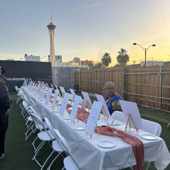 The Analog Dope Store - Roses event paint experience - Vinyl Records Near Me - Las Vegas, Nevada