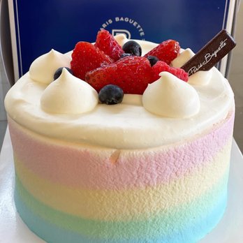 Paris Baguette - Rainbow cake - Bakeries Near Me - Glenview, Illinois Paris Baguette - Rainbow cake - Bakeries Near Me - Glenview, Illinois