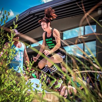 Crossfit Durango - Box jump on the patio CrossFit Durango - Interval Training Gyms Near Me - Durango, Colorado