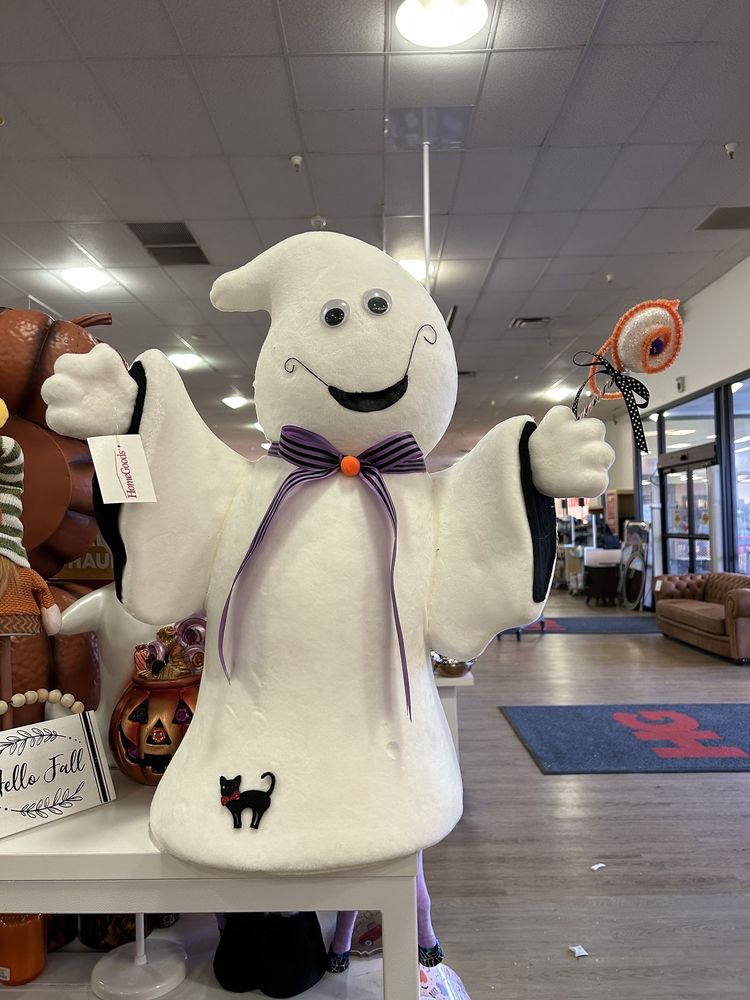 HOMEGOODS Updated September 2024 28 Photos & 13 Reviews 1122 E