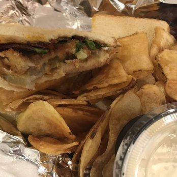 Tavolo 72 - Spicy BLT w fried green tomatoes! House made chips!! - Italian Near Me - Middleburg Heights, Ohio