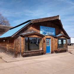 Mother Road Vape Shop - Storefront from Rt. 66.