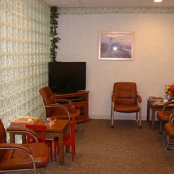 Aurora  L Ciceovan, DDS - Waiting room