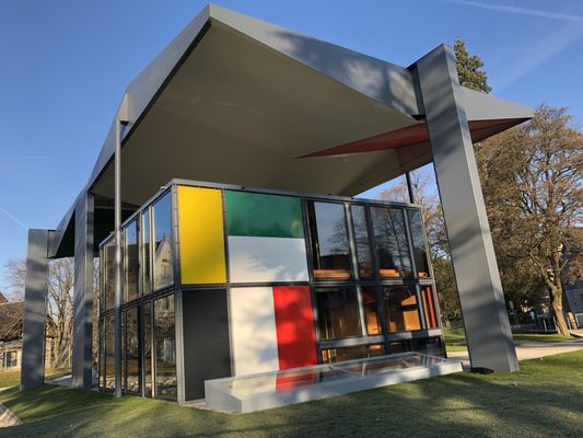 Pavillon Le Corbusier by null