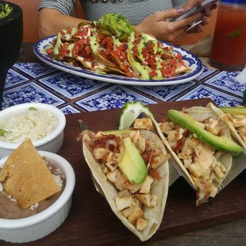 Oh! Mexico - Baja chicken tacos and chorizo nachos - Mexican Near Me - Miami Beach, Florida Oh! Mexico - Baja chicken tacos and chorizo nachos - Mexican Near Me - Miami Beach, Florida