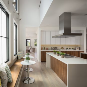 Emily Lin Realty - Open double heigh Kitchen - Real Estate Agents Near Me - Santa Monica, California Emily Lin Realty - Open double heigh Kitchen - Real Estate Agents Near Me - Santa Monica, California