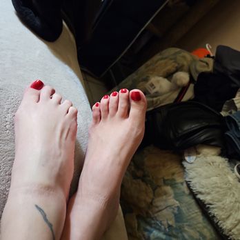 Diamond Nails and Spa - Nail Salons Near Me - Riverside, California